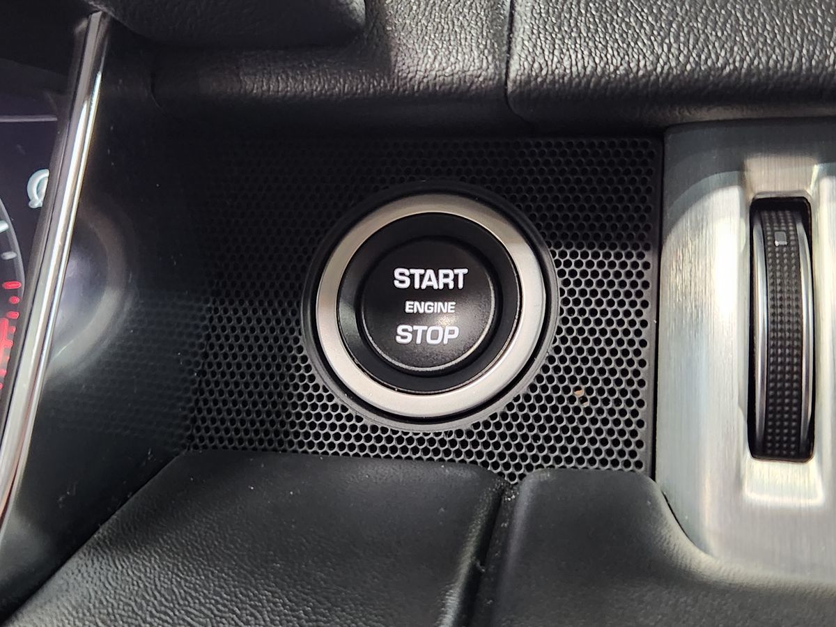 2020 Land Rover Range Rover P525 HSE photo 29