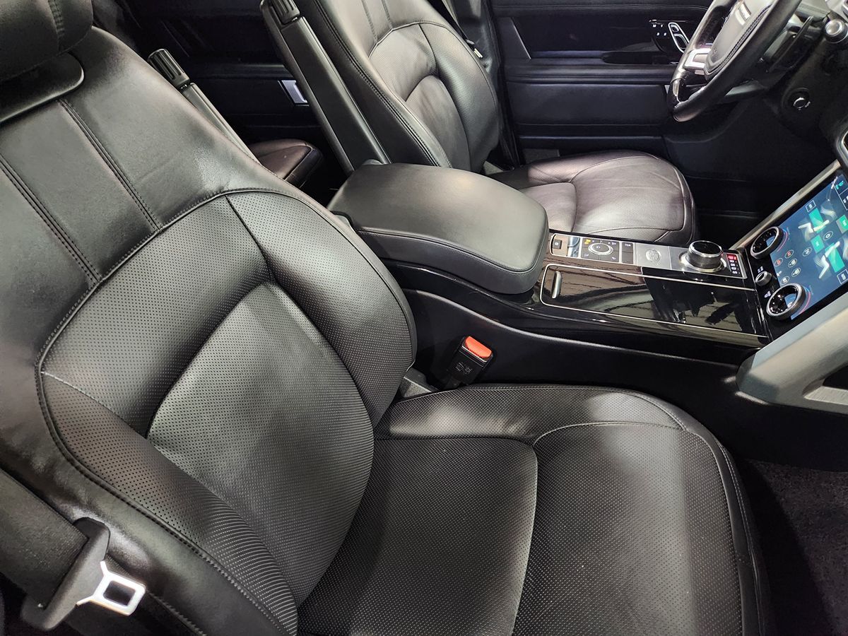 2020 Land Rover Range Rover P525 HSE photo 23