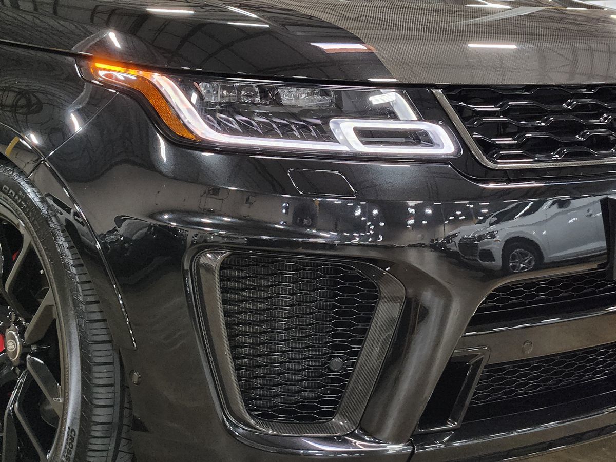 2020 Land Rover Range Rover Sport SVR photo 11