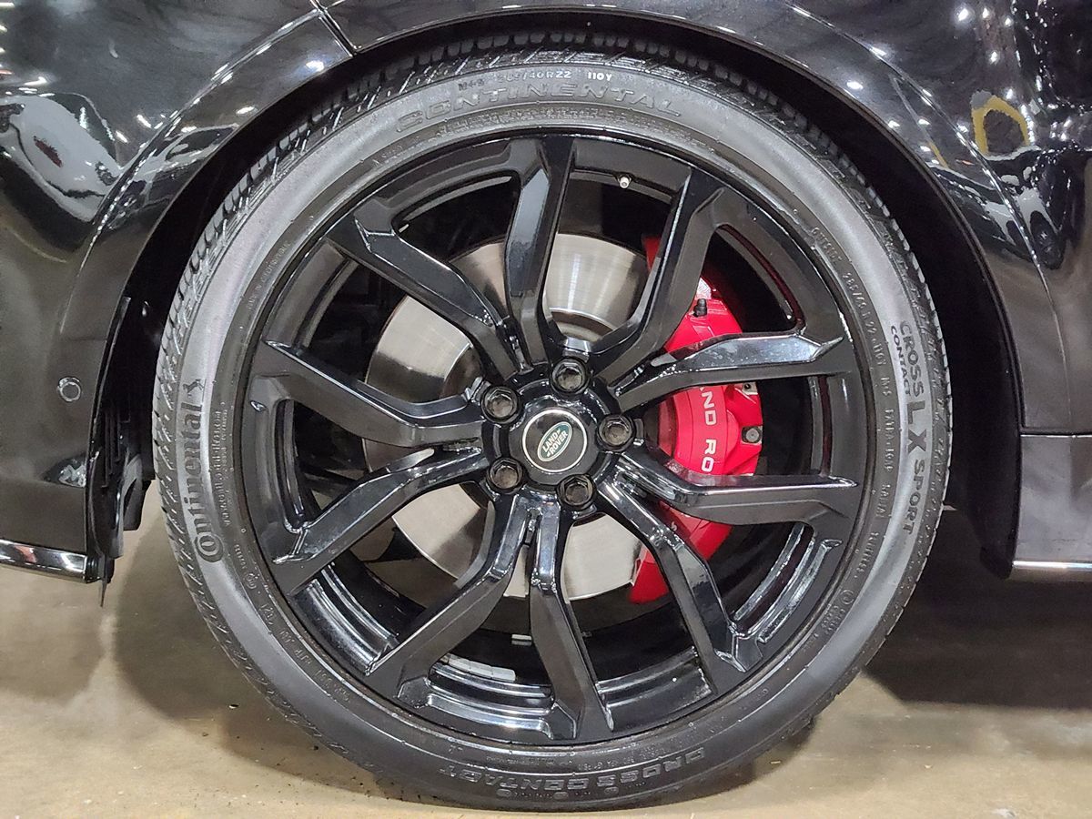 2020 Land Rover Range Rover Sport SVR photo 21