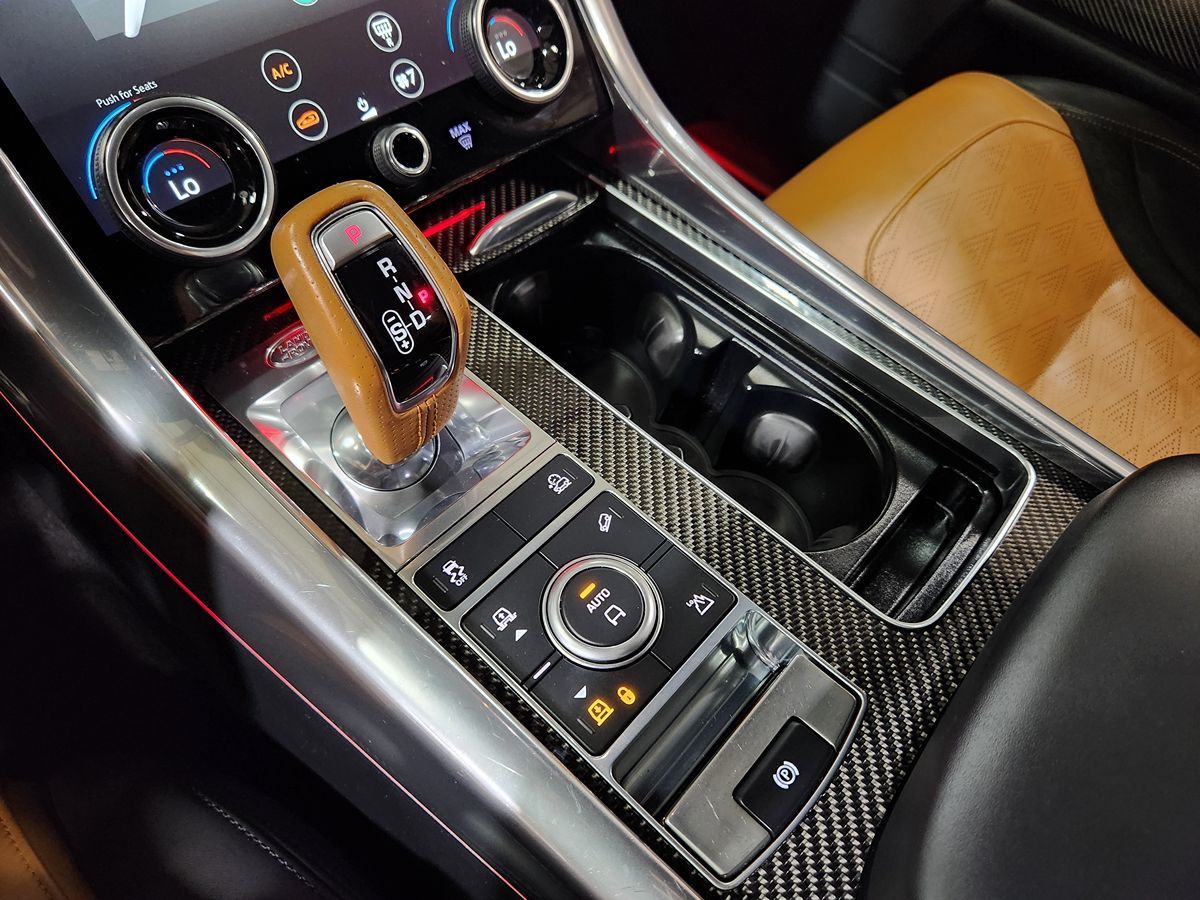 2020 Land Rover Range Rover Sport SVR photo 29