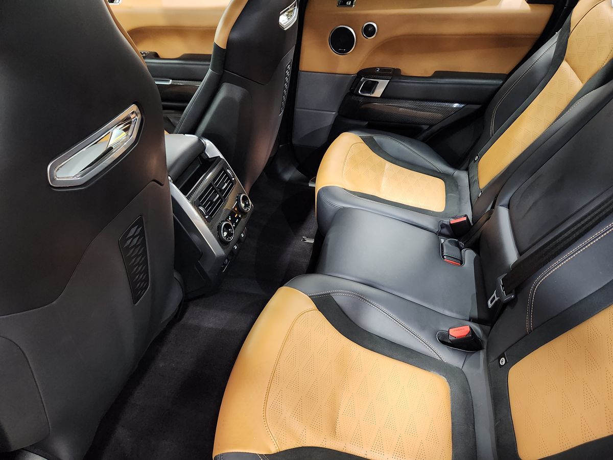 2020 Land Rover Range Rover Sport SVR photo 39