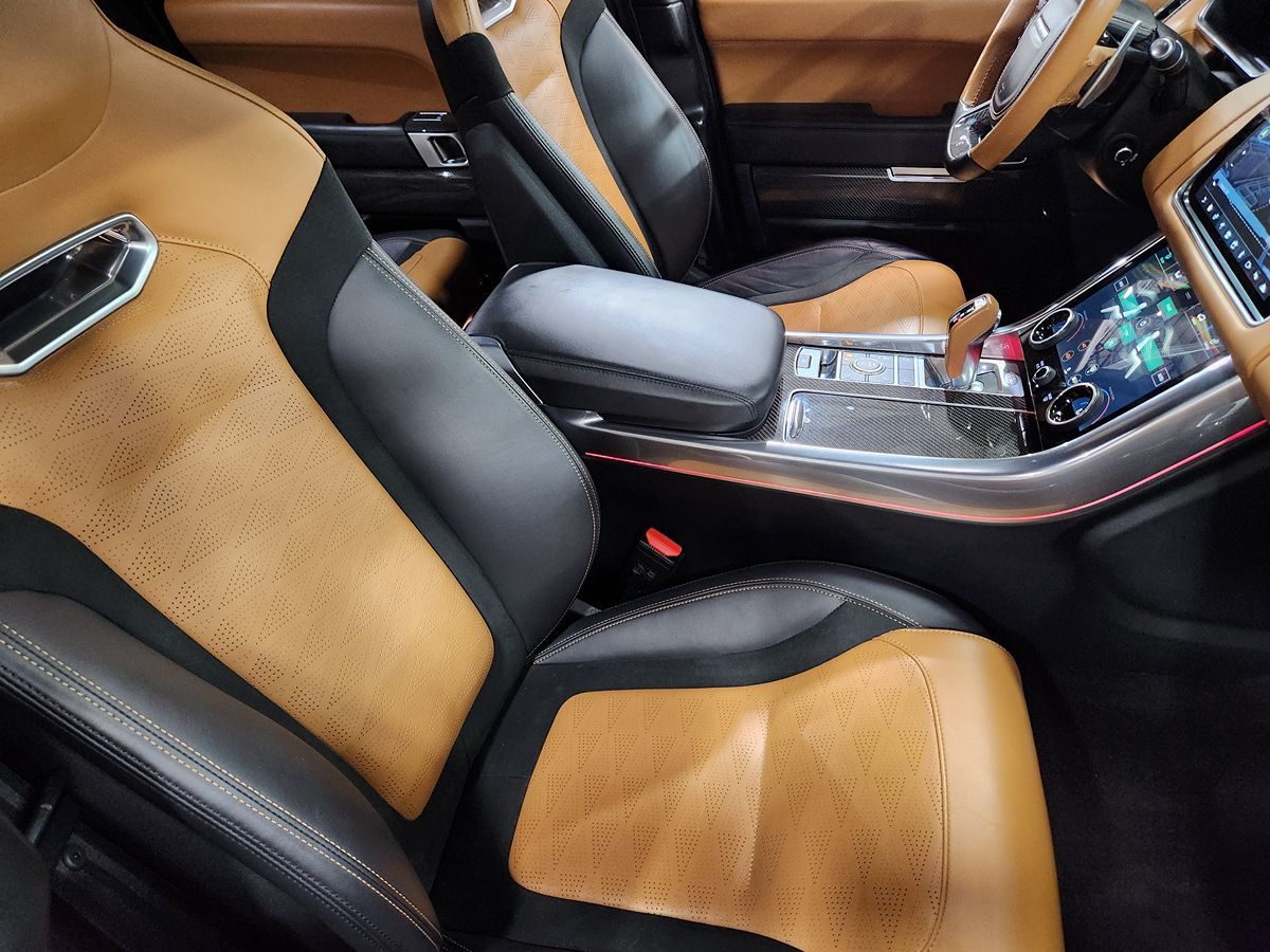 2020 Land Rover Range Rover Sport SVR photo 23