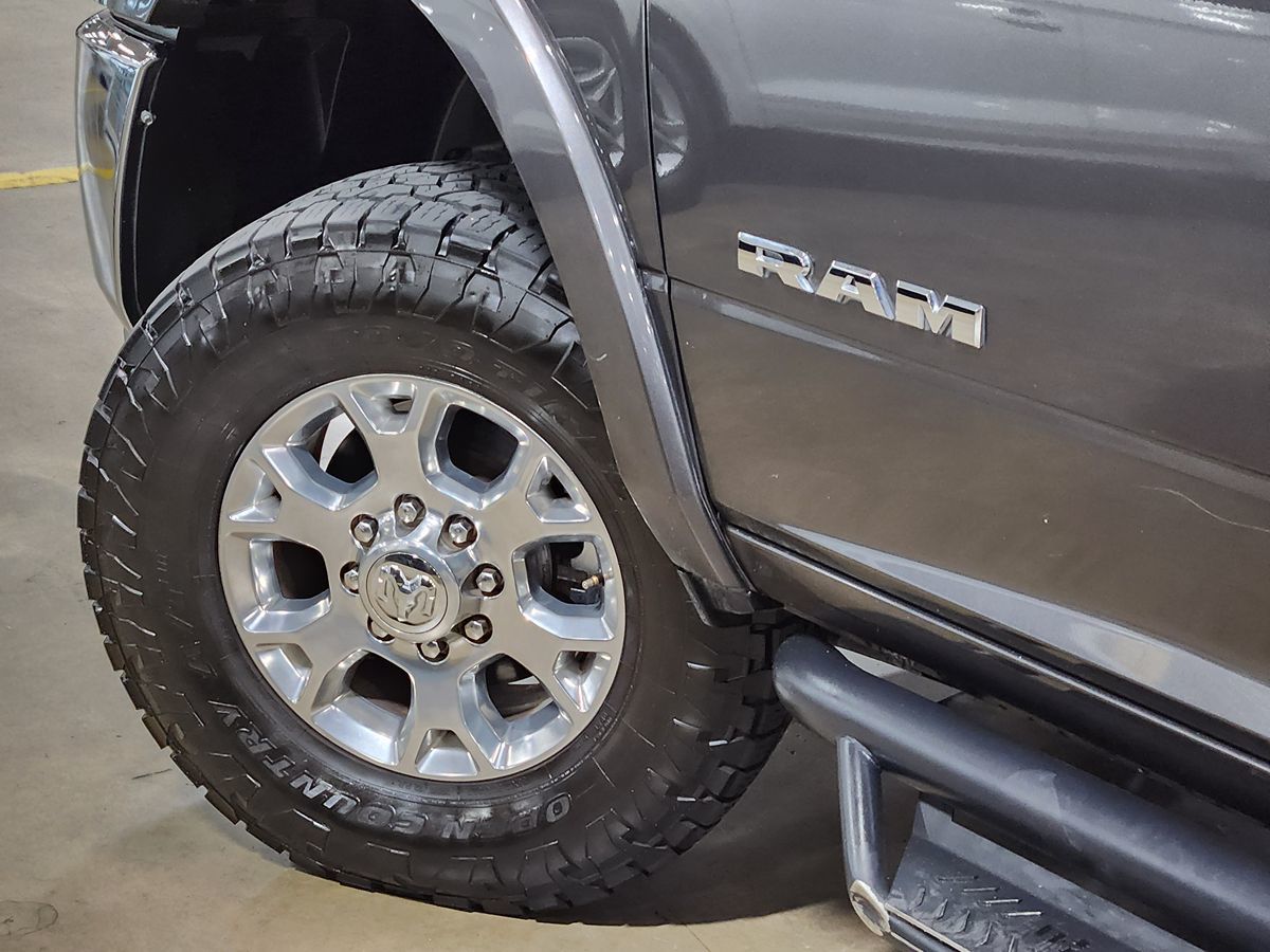 2022 Ram 2500 Laramie photo 18