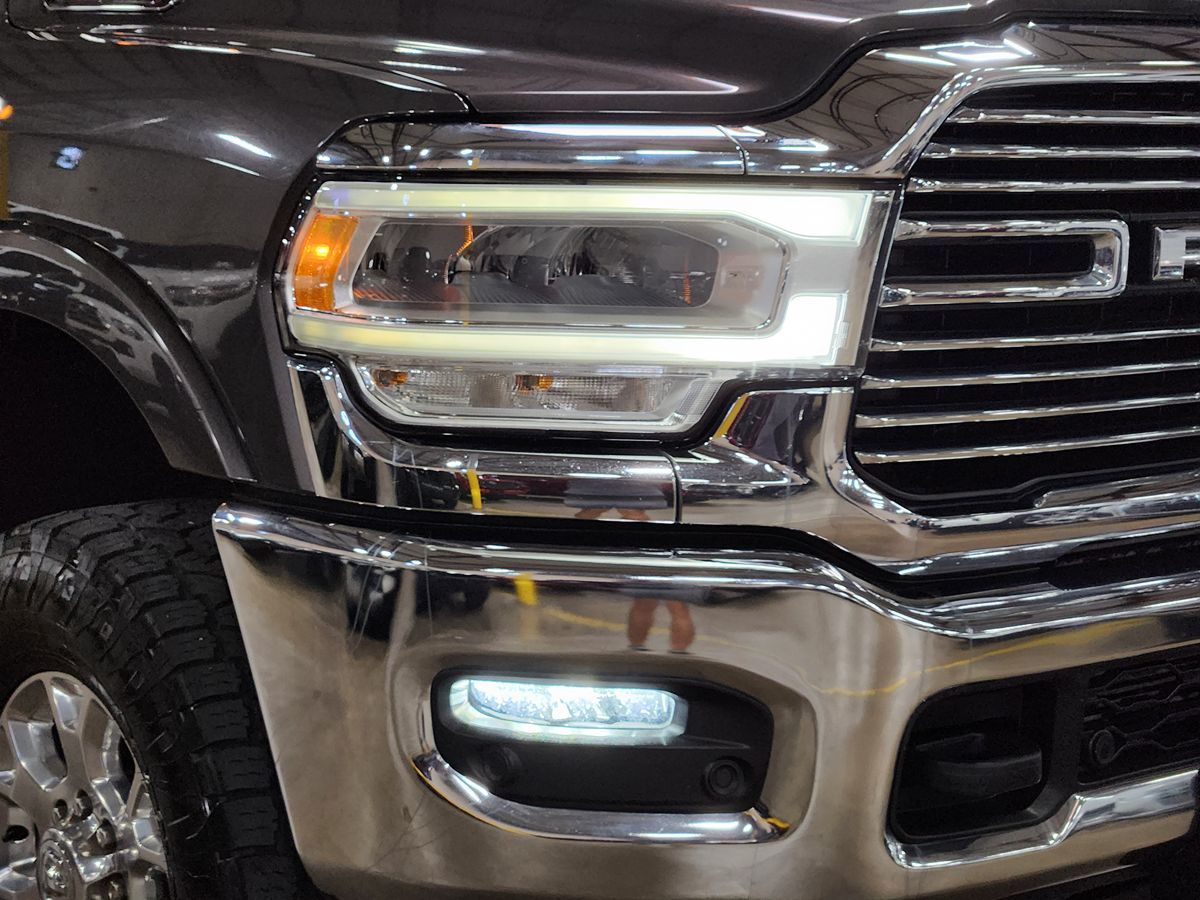 2022 Ram 2500 Laramie photo 10