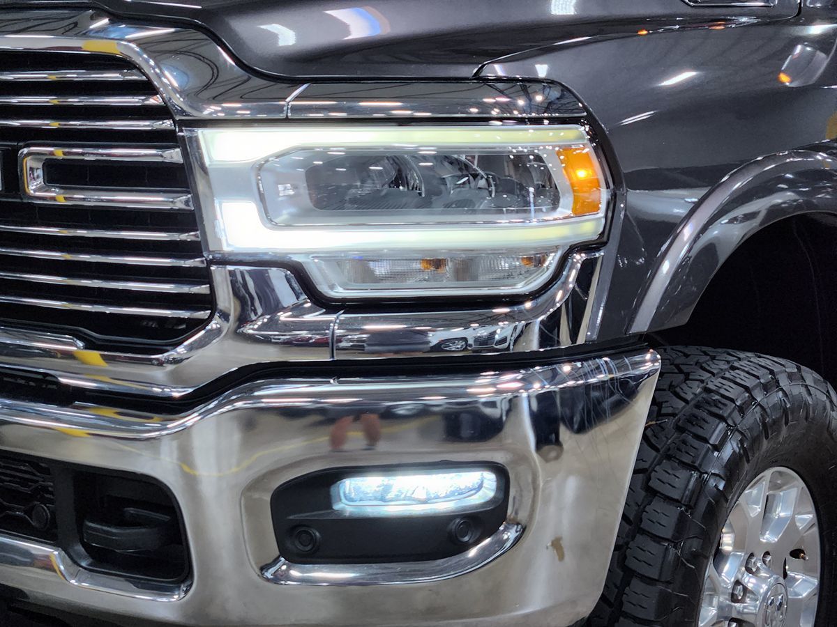 2022 Ram 2500 Laramie photo 11