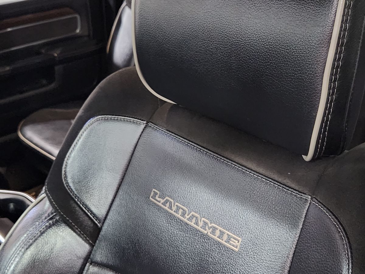 2022 Ram 2500 Laramie photo 26