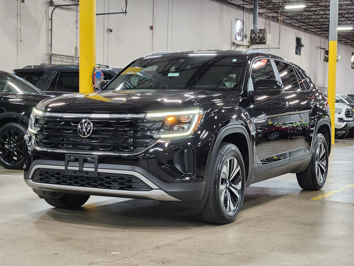 2024 Volkswagen Atlas Cross Sport SE photo 3