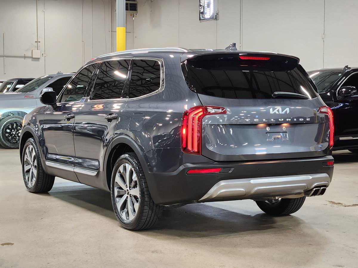 2022 Kia Telluride EX photo 4