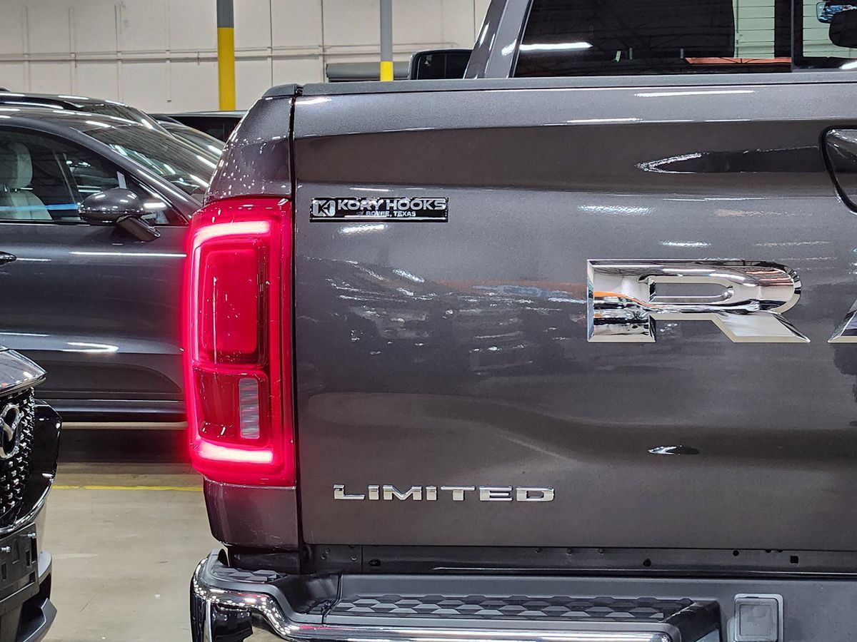 2025 Ram 2500 Limited photo 15
