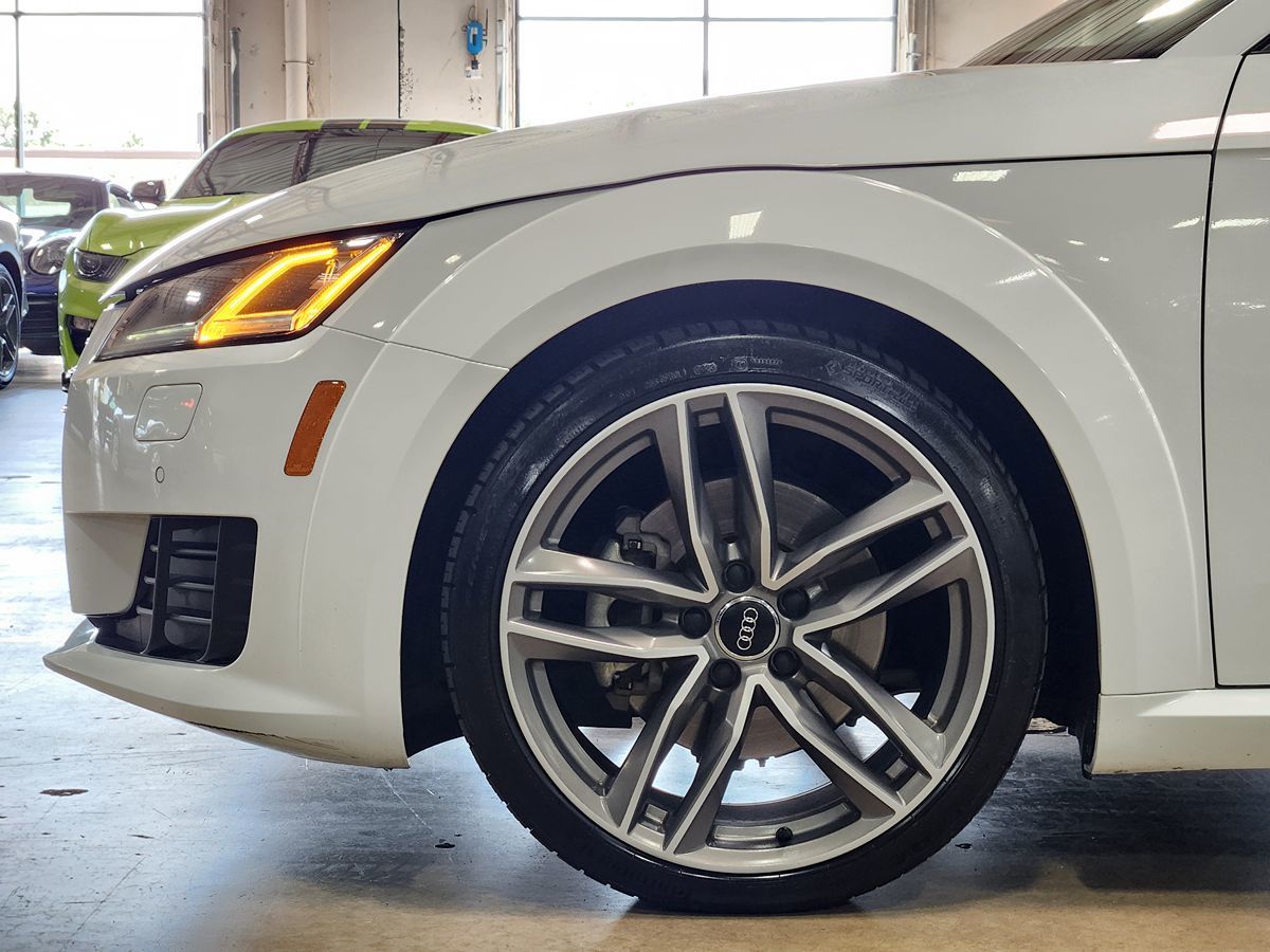 2017 Audi TT Roadster photo 4