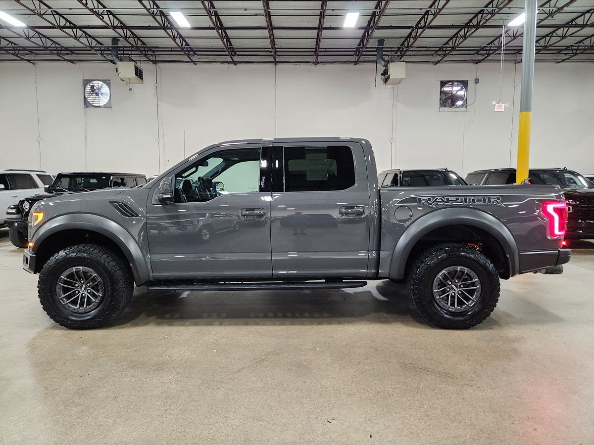 2020 Ford F-150 Raptor photo 3