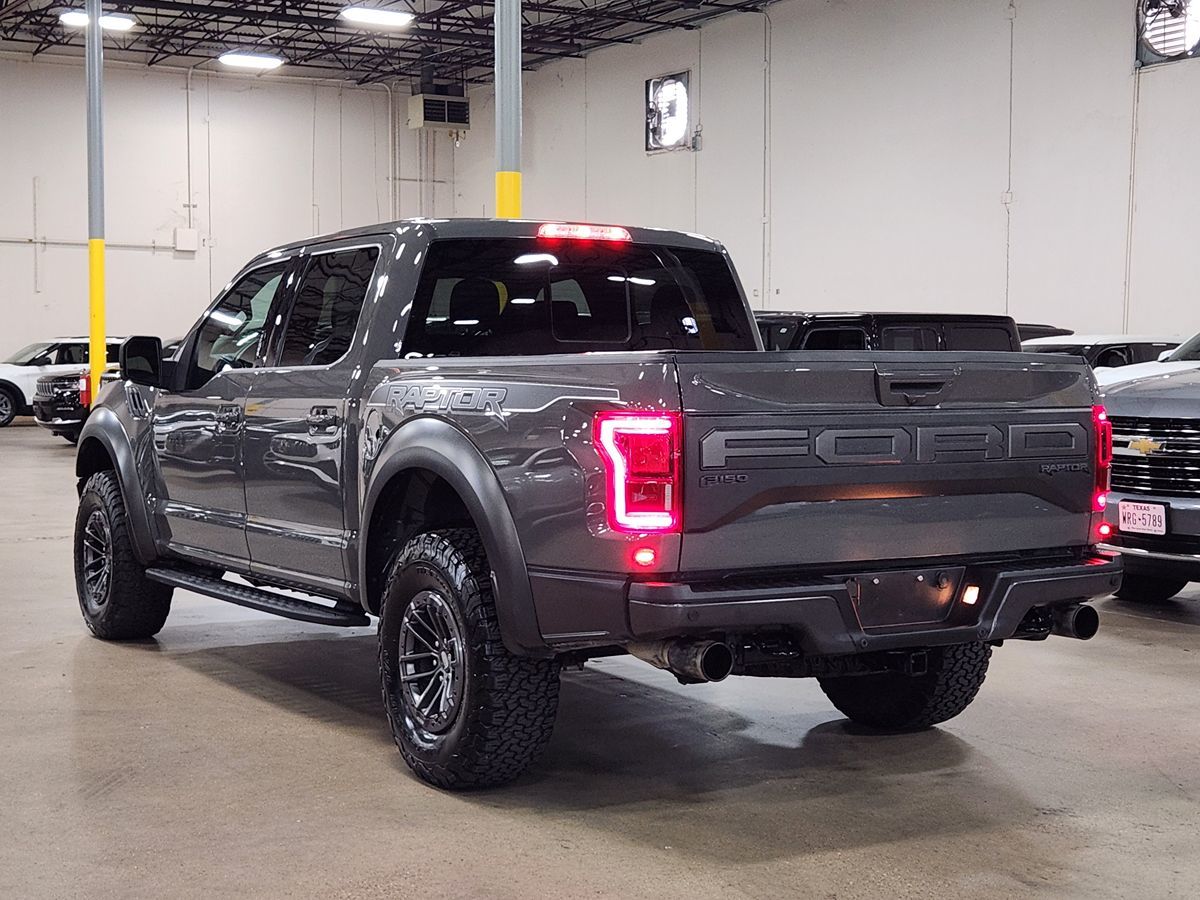 2020 Ford F-150 Raptor photo 7