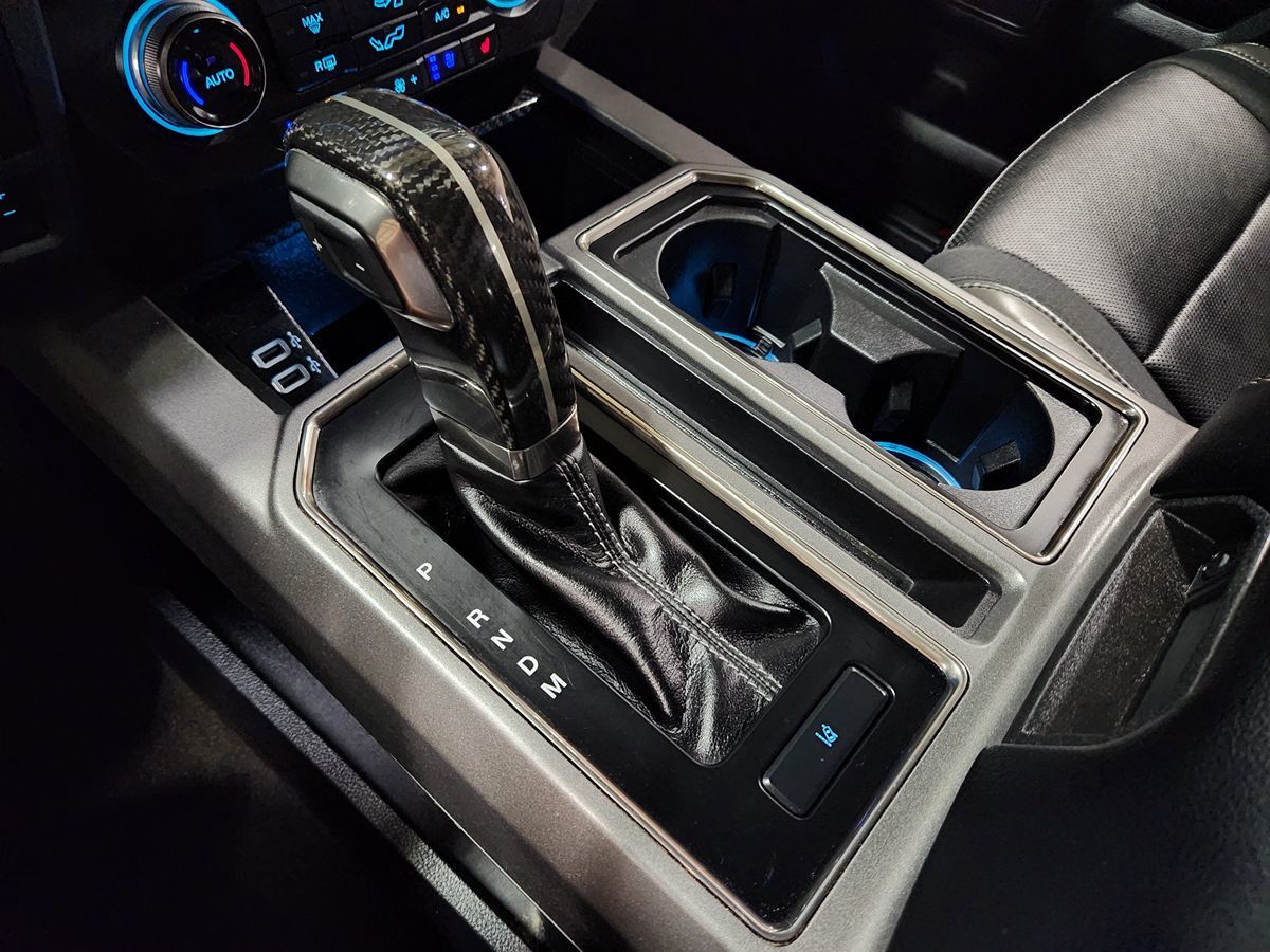 2020 Ford F-150 Raptor photo 28