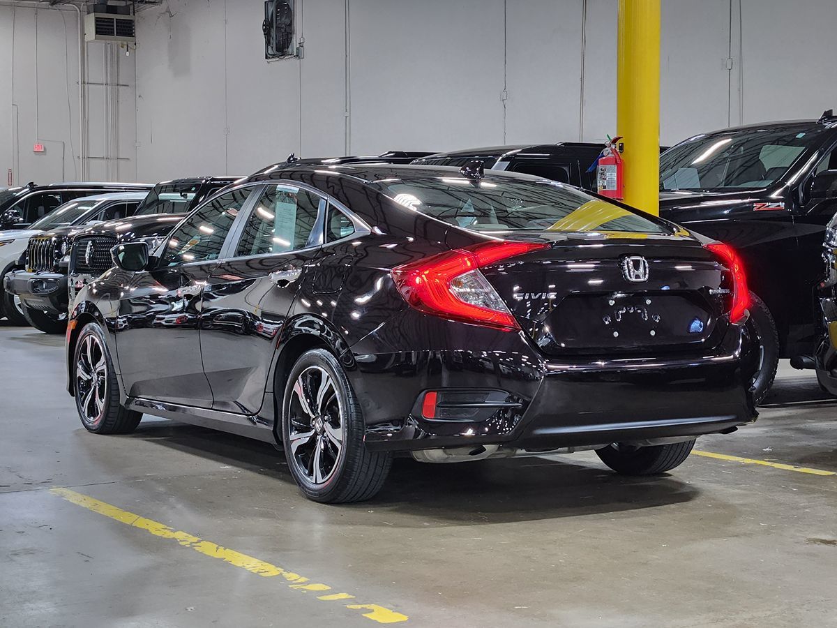 2018 Honda Civic Touring photo 8