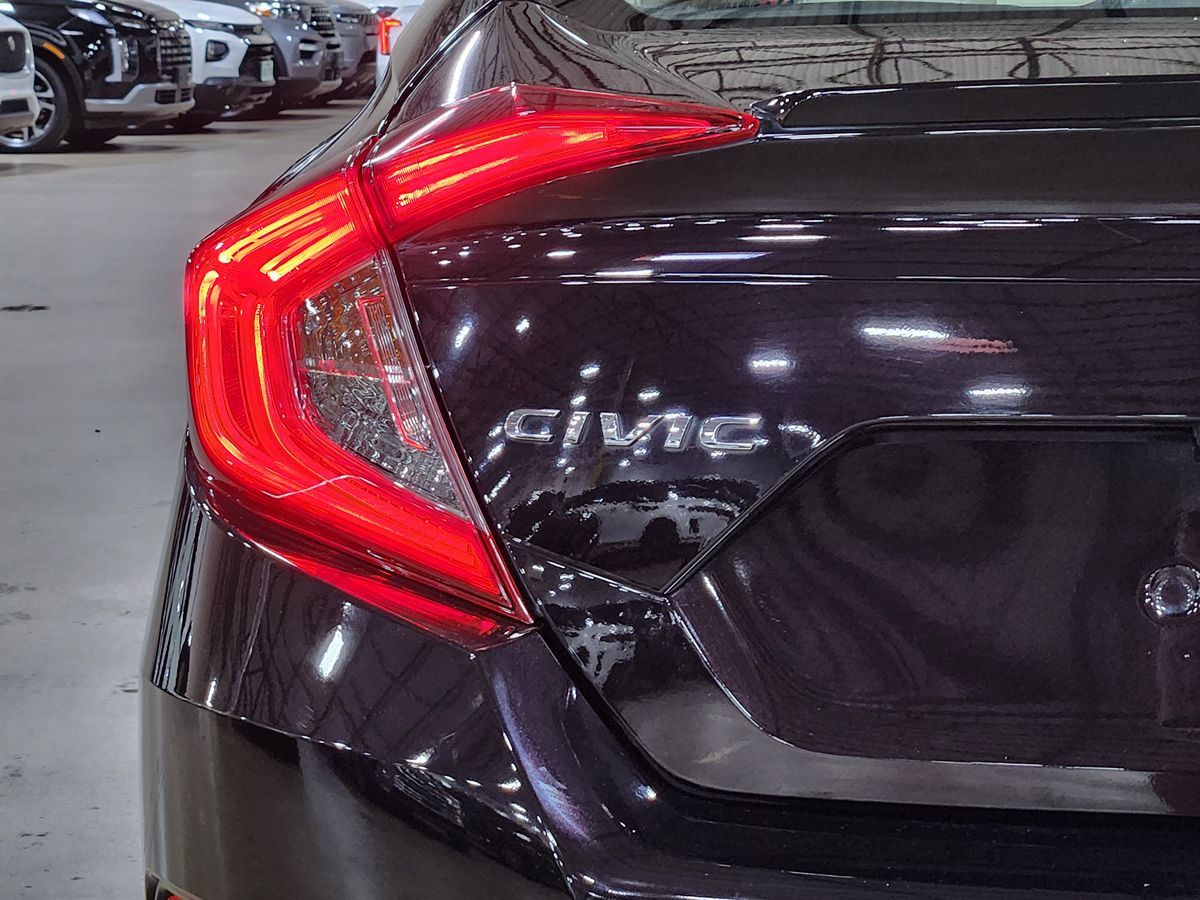 2018 Honda Civic Touring photo 15