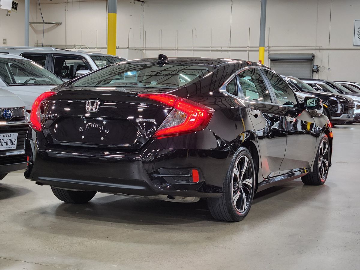 2018 Honda Civic Touring photo 6