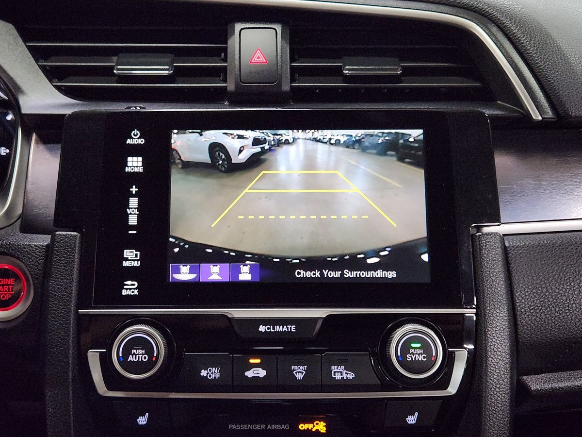 2018 Honda Civic Touring photo 26