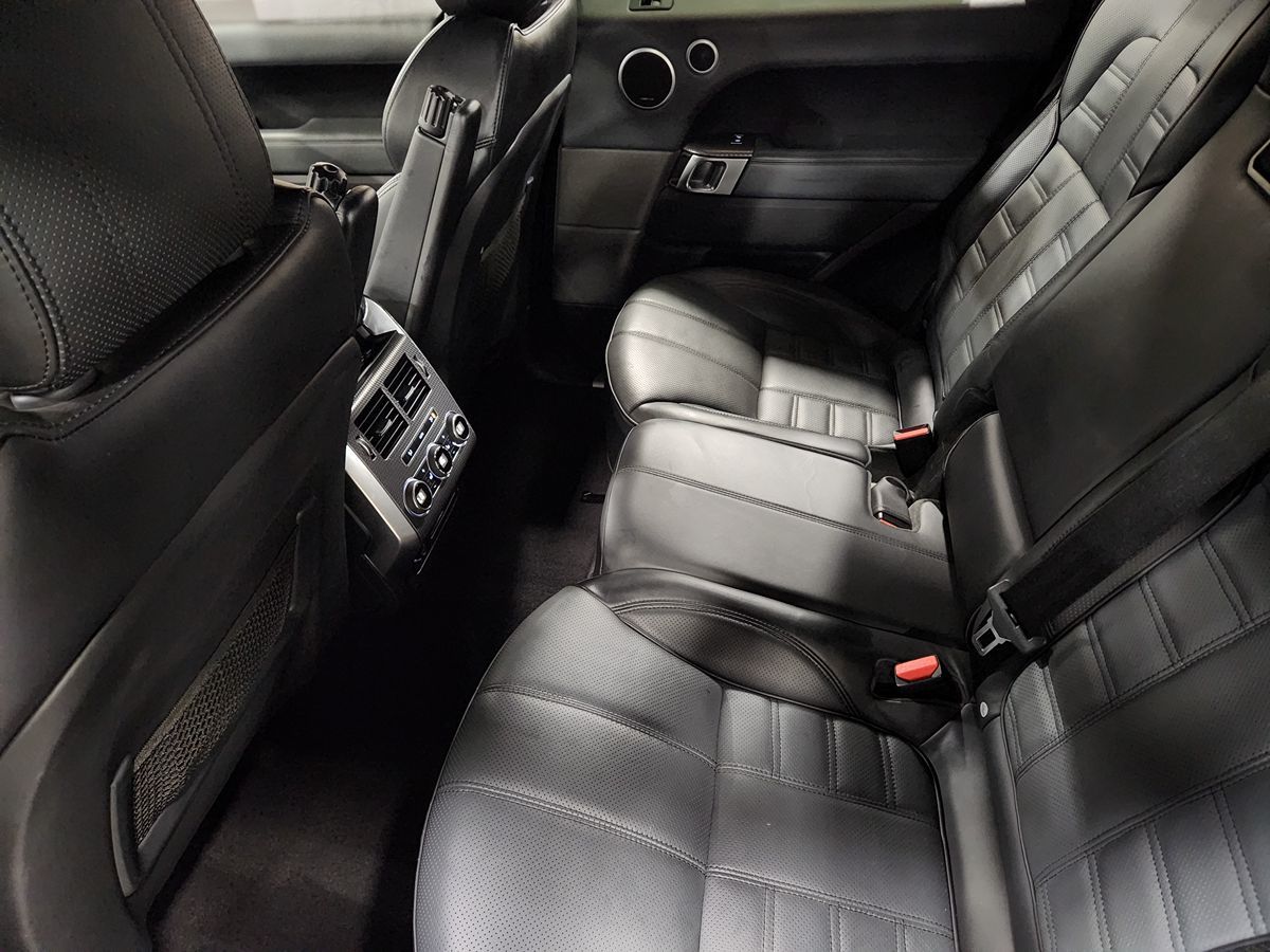 2017 Land Rover Range Rover Sport HSE Dynamic photo 38