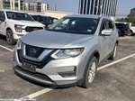 2019 Nissan Rogue SV photo 2