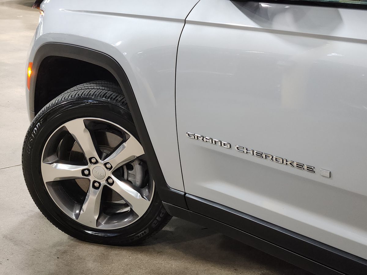 2021 Jeep Grand Cherokee Limited photo 16