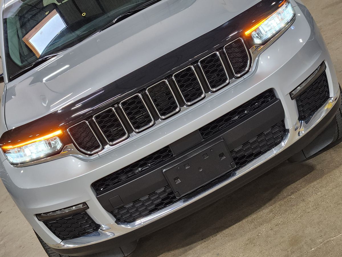 2021 Jeep Grand Cherokee Limited photo 13