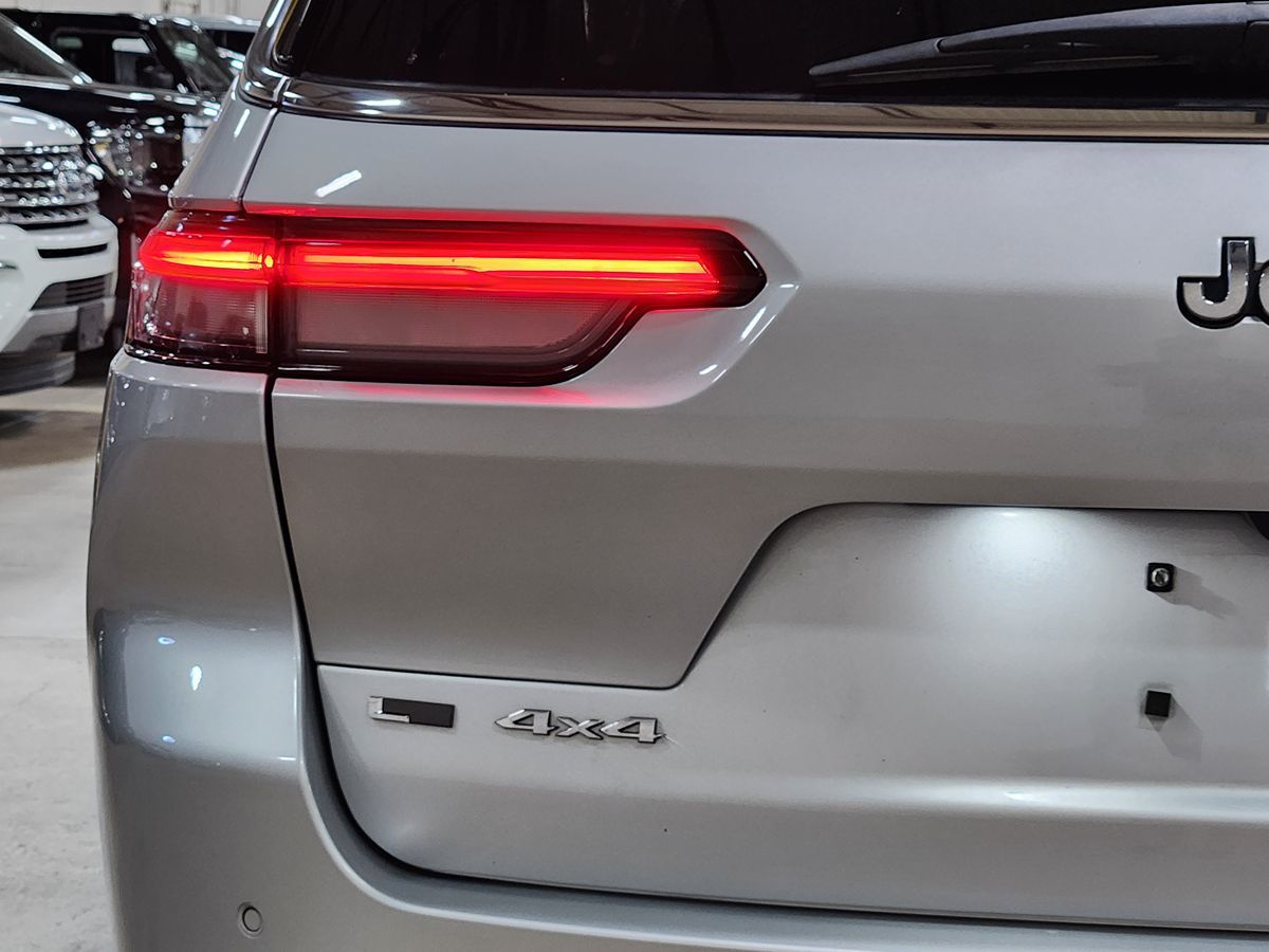 2021 Jeep Grand Cherokee Limited photo 14
