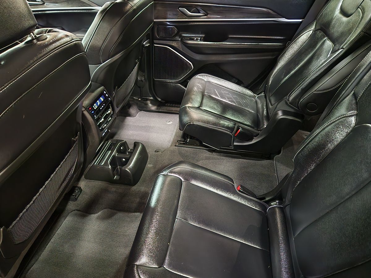 2021 Jeep Grand Cherokee Limited photo 37