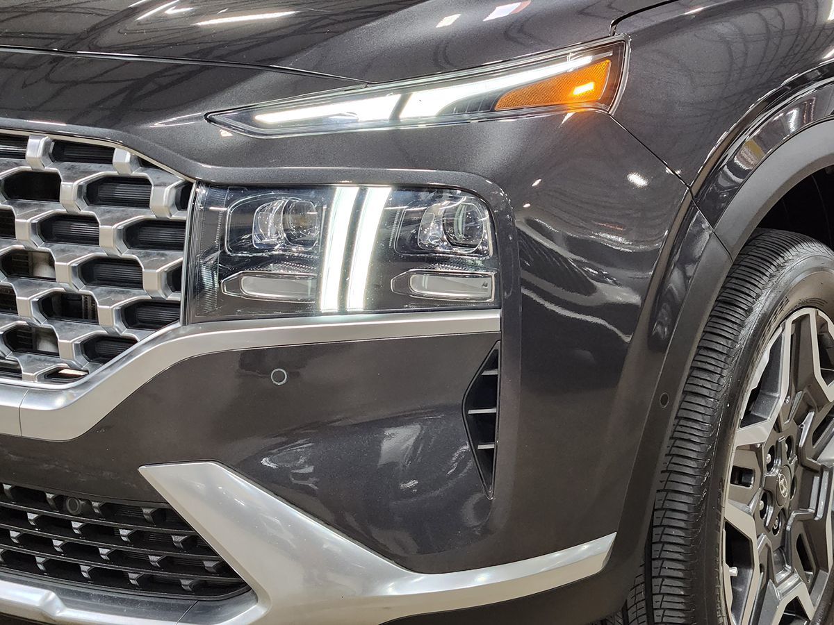 2021 Hyundai Santa Fe Limited photo 9