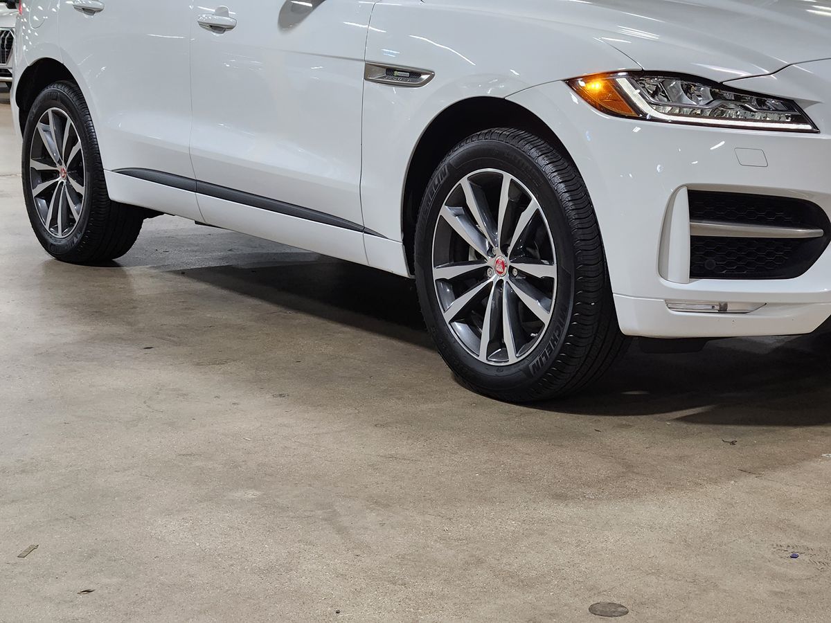 2020 Jaguar F-PACE R-Sport photo 9