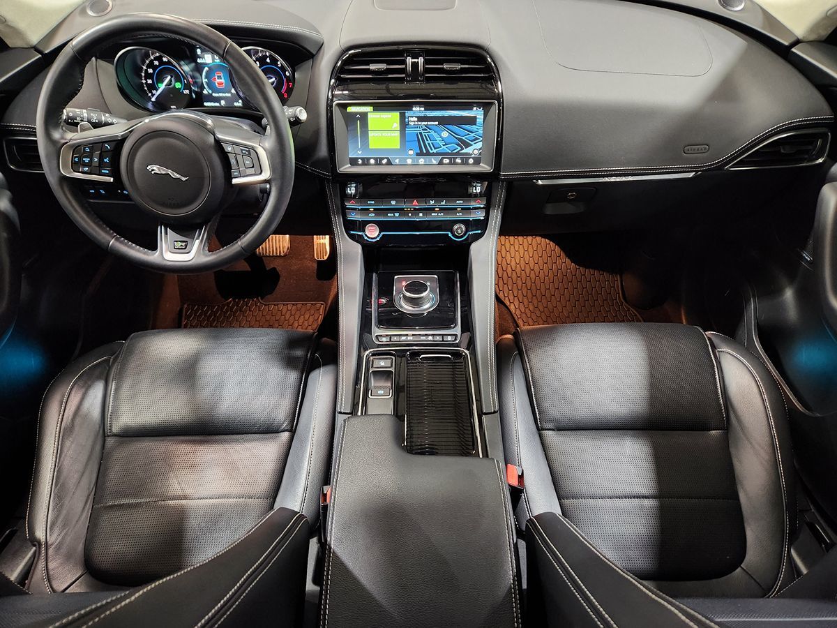 2020 Jaguar F-PACE R-Sport photo 34