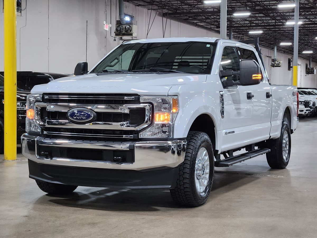 2022 Ford F-250 XLT photo 3