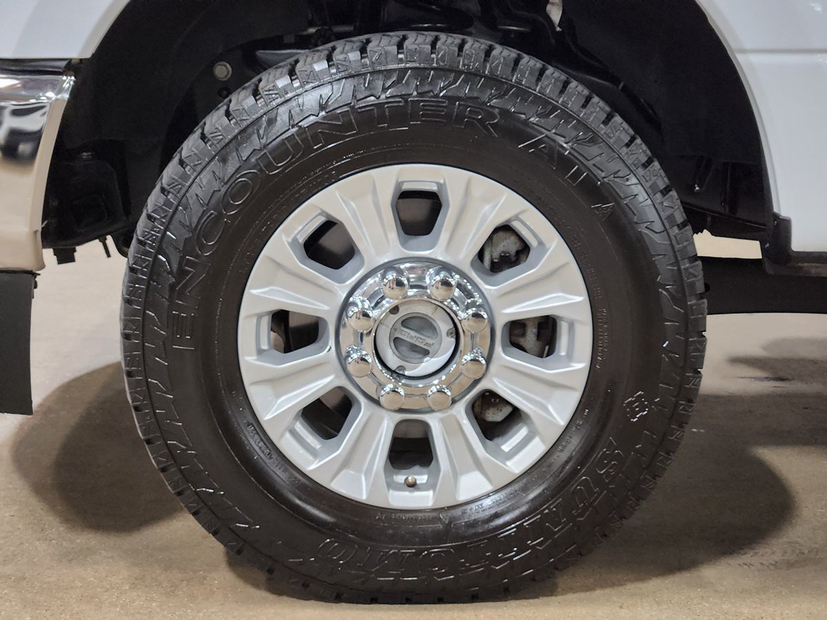 2022 Ford F-250 XLT photo 21