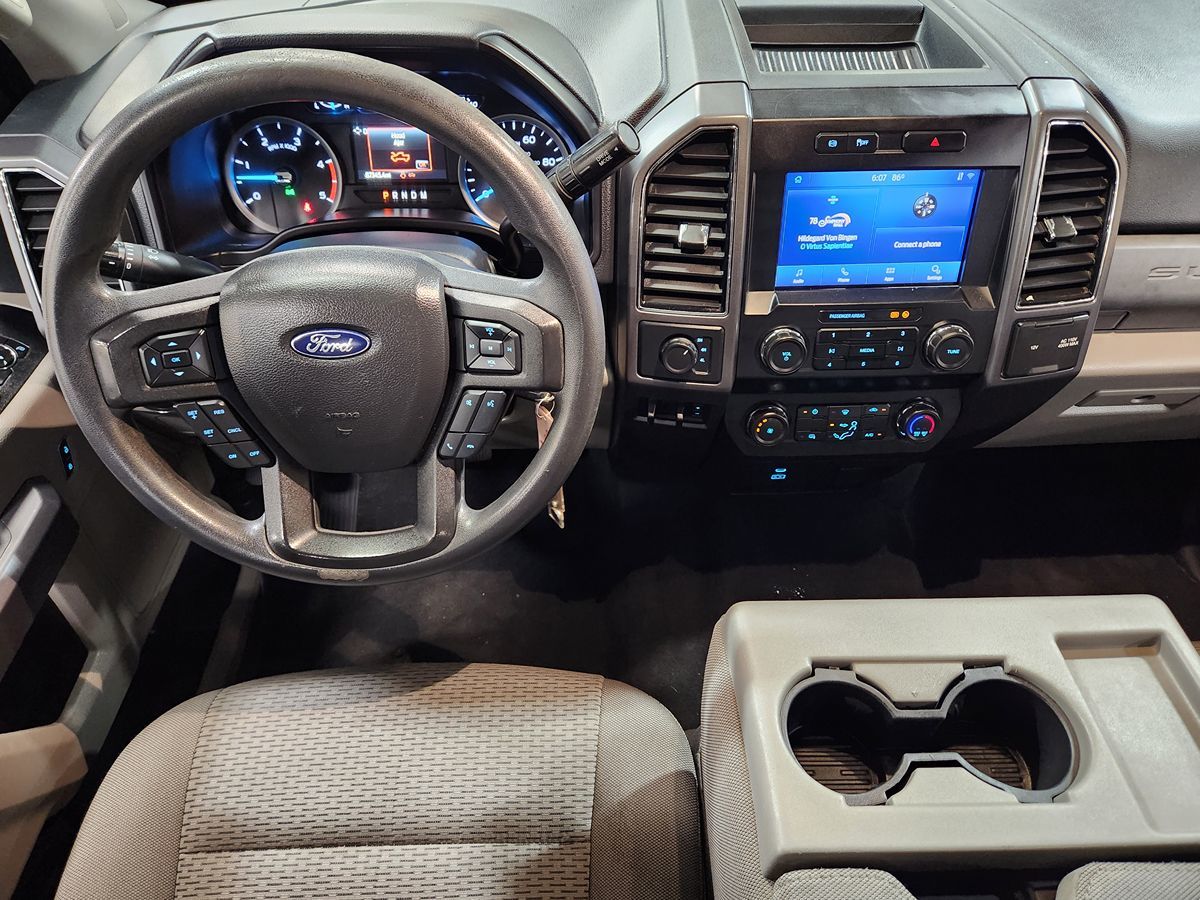 2022 Ford F-250 XLT photo 38