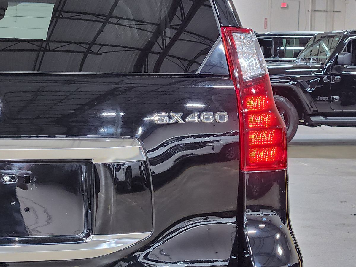 2021 Lexus GX 460 Luxury photo 10