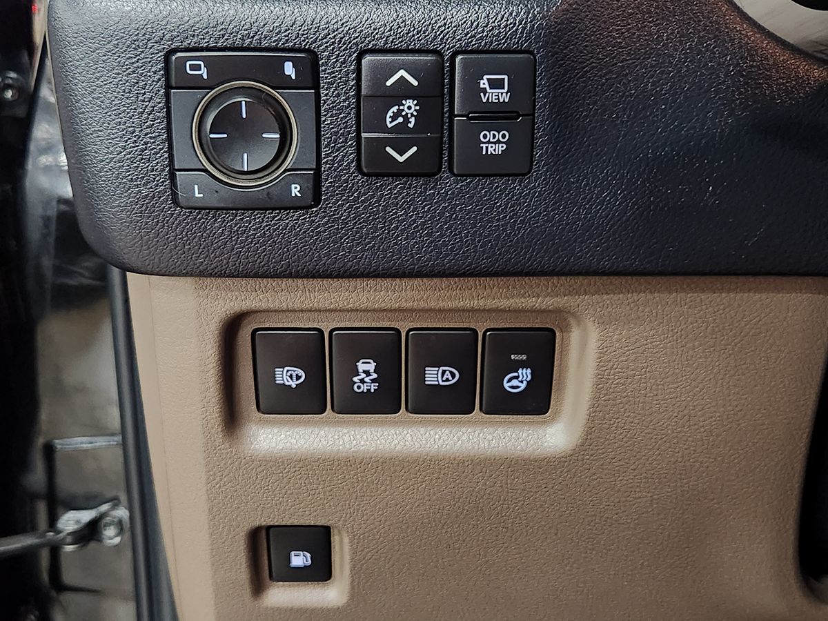 2021 Lexus GX 460 Luxury photo 25
