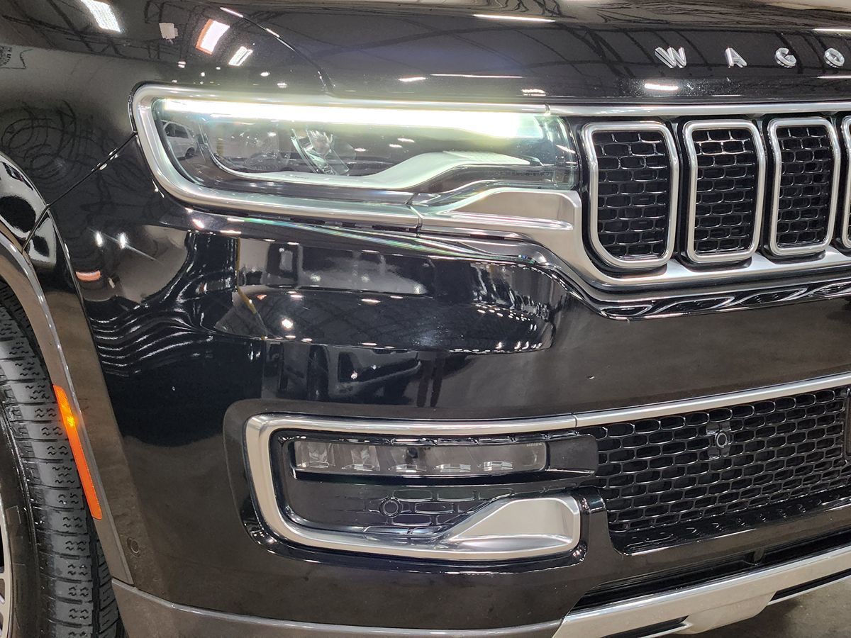 2022 Jeep Wagoneer Series III photo 8