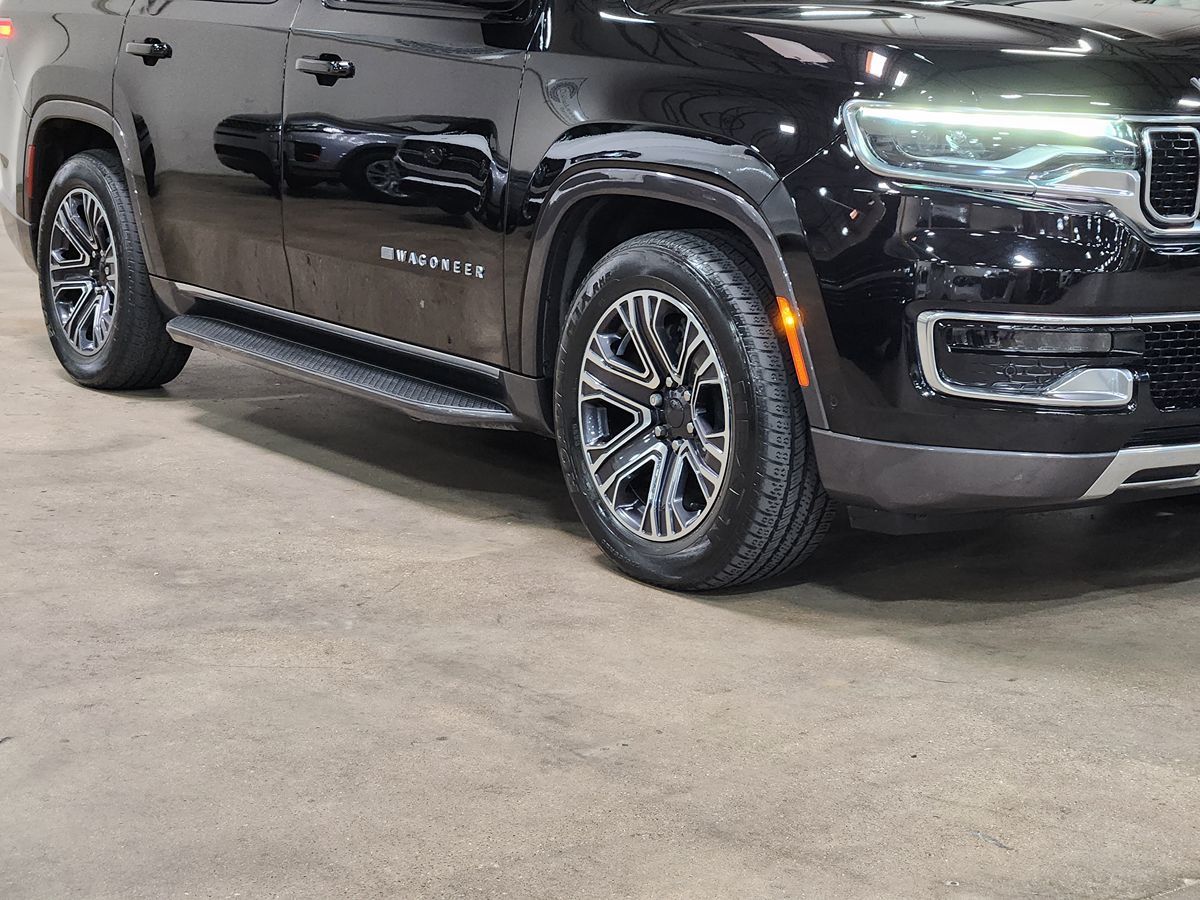 2022 Jeep Wagoneer Series III photo 10