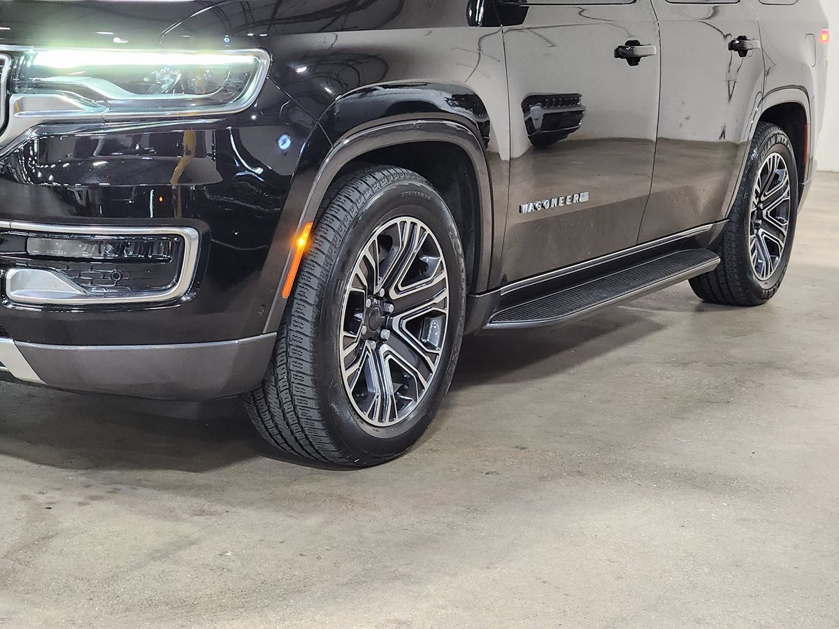 2022 Jeep Wagoneer Series III photo 11