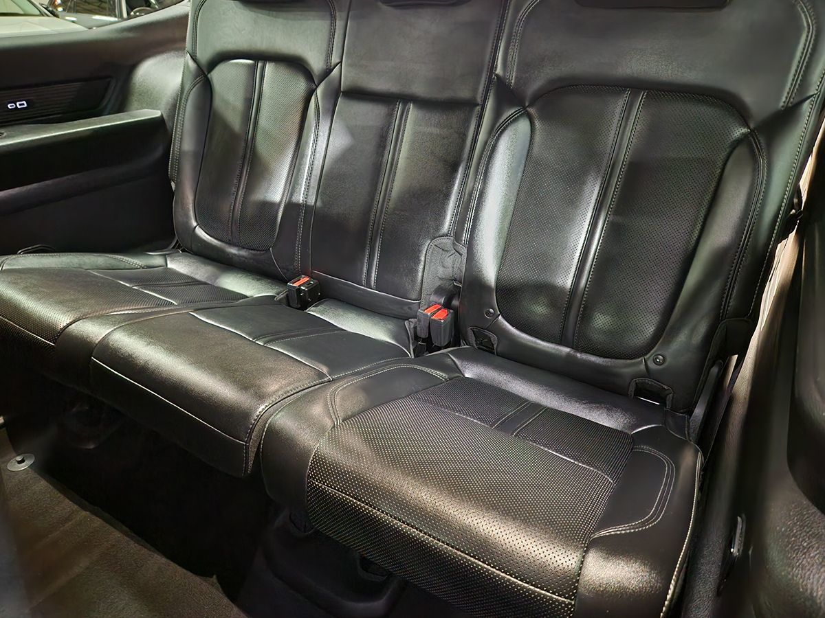 2022 Jeep Wagoneer Series III photo 40