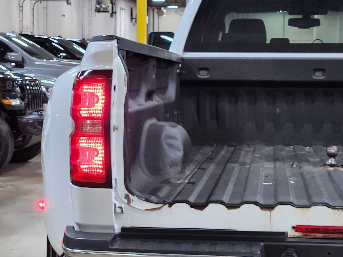 2016 Gmc Sierra Base photo 16