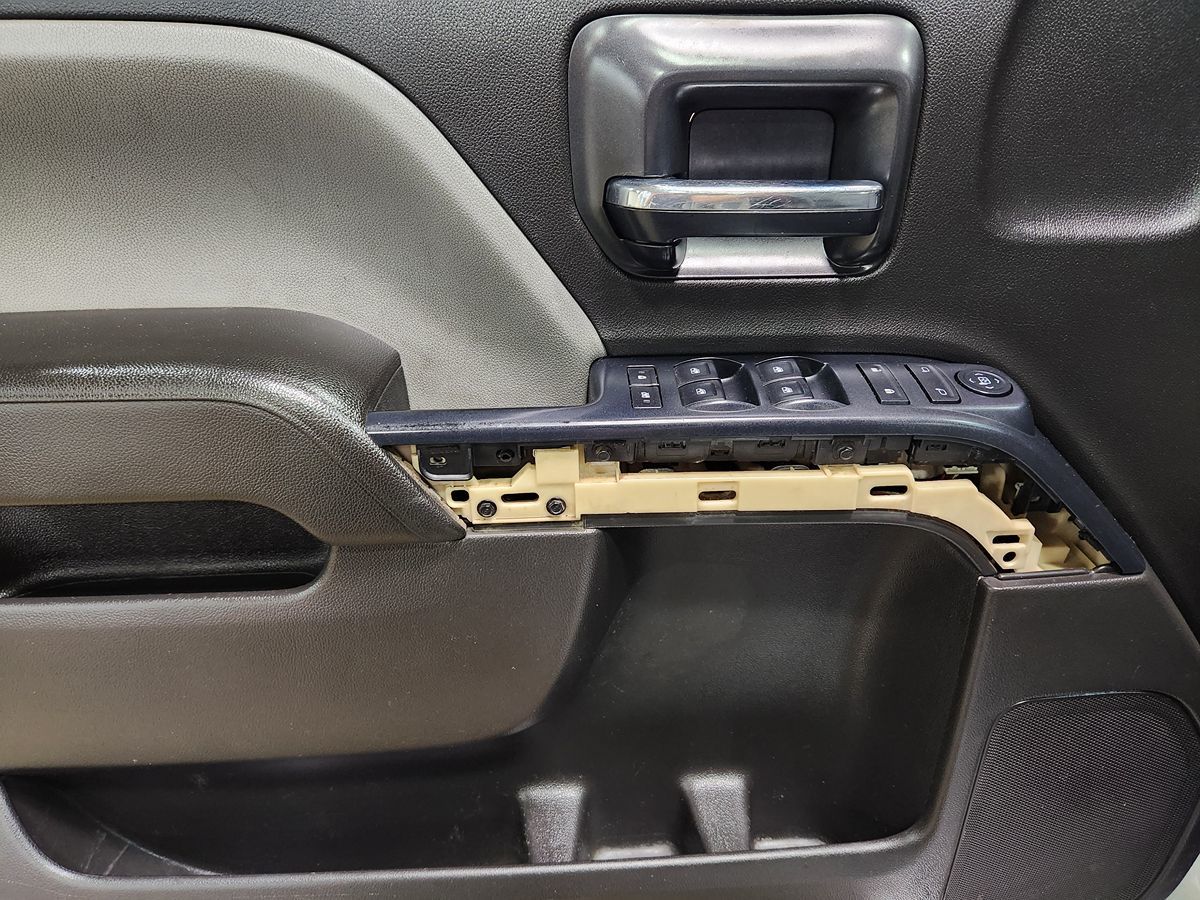 2016 Gmc Sierra Base photo 33