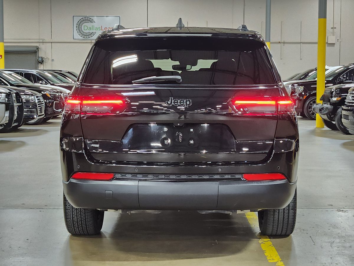 2021 Jeep Grand Cherokee Altitude photo 6