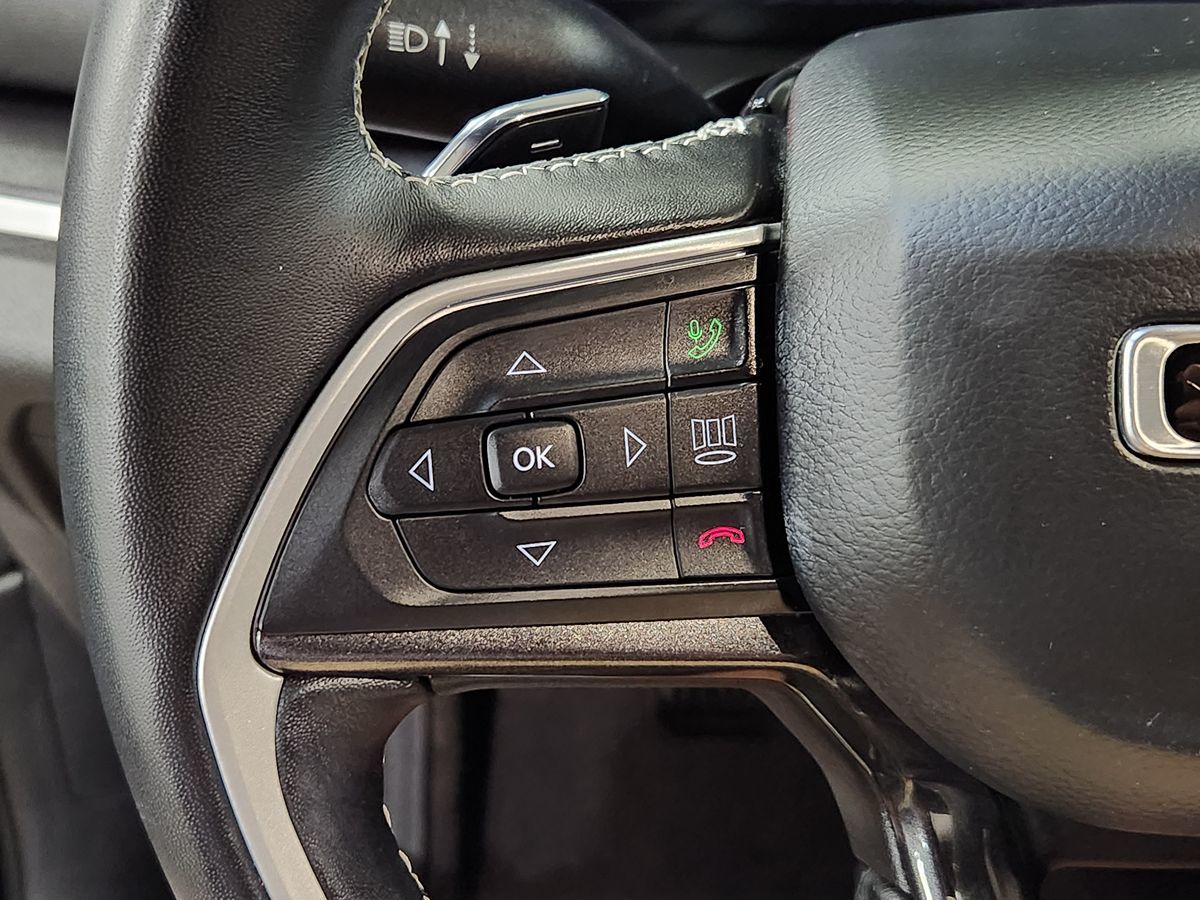 2021 Jeep Grand Cherokee Altitude photo 32