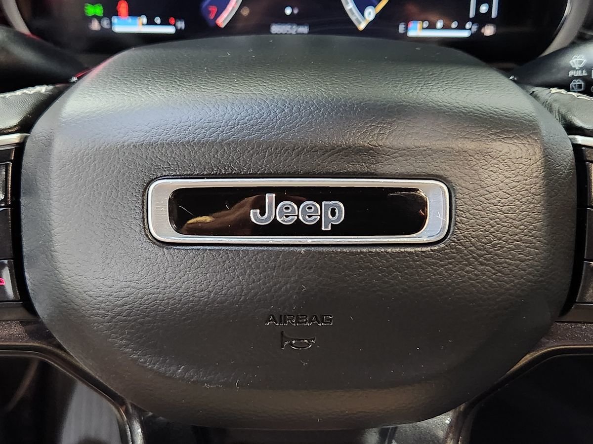 2021 Jeep Grand Cherokee Altitude photo 33