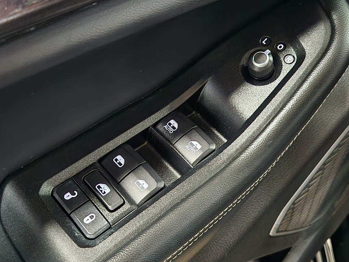 2021 Jeep Grand Cherokee Altitude photo 29