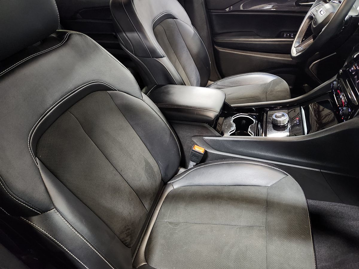 2021 Jeep Grand Cherokee Altitude photo 20
