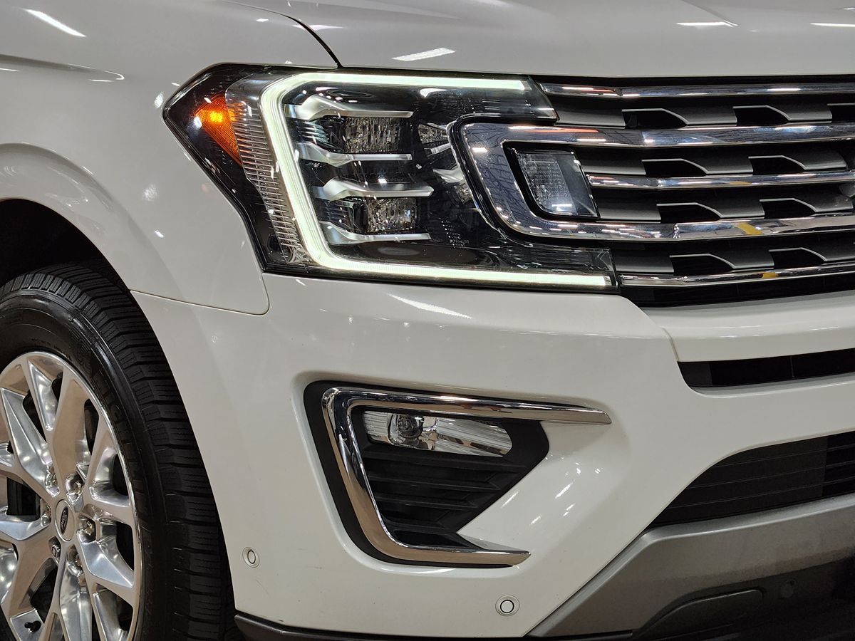 2020 Ford Expedition Limited photo 10