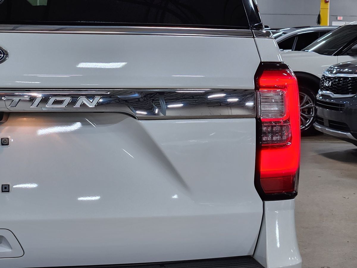 2020 Ford Expedition Limited photo 16