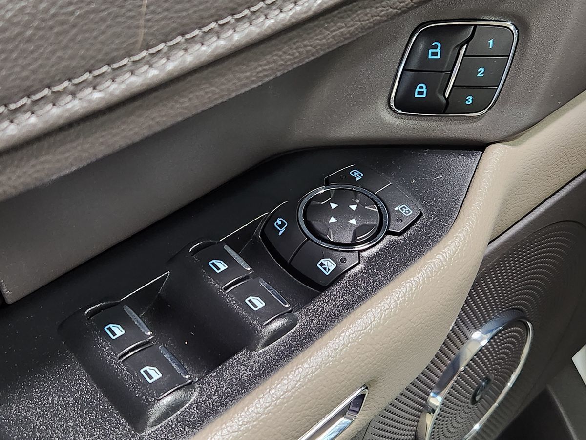 2020 Ford Expedition Limited photo 33